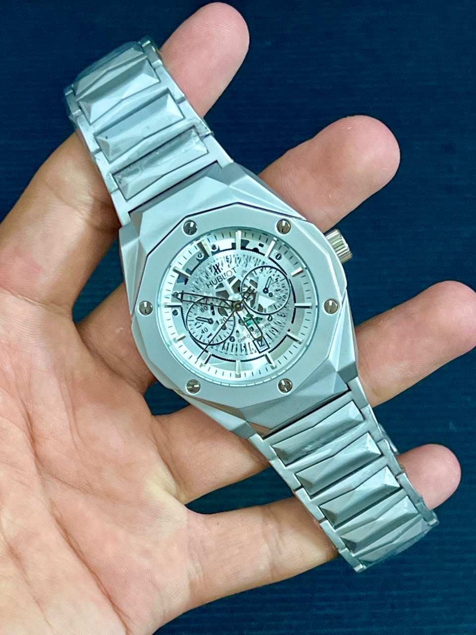 Premium White Luxury Watch – Essential Edition - Wristxwear.shop