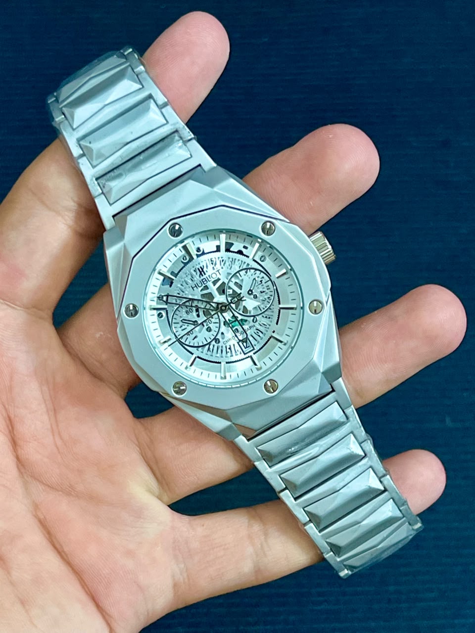 Premium White Luxury Watch – Essential Edition - Wristxwear.shop